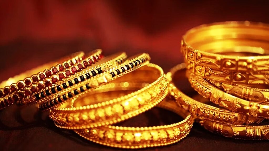 Hyderabad Witnesses a Decline in Today's Gold Rates